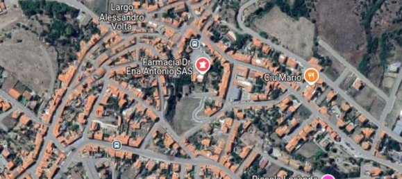 6 rooms Apartment in Uri, Italy No. 13506 4