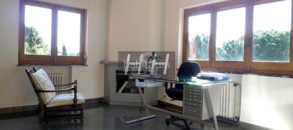 5 bedrooms Villa in Godella, Spain No. 25131 11