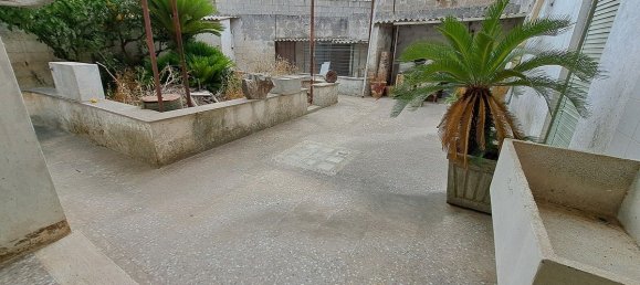 3 bedrooms Villa in Copertino, Italy No. 371814 11