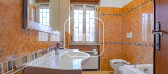 4 bedrooms Apartment in Rome, Italy No. 341785 27