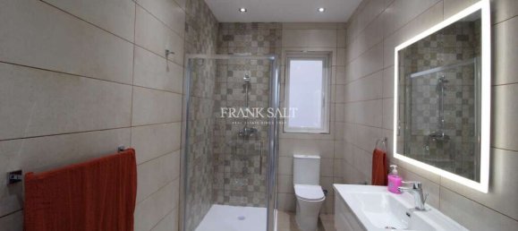 Мезонет с 3 спальнями в Гудья, Мальта № 8101 12