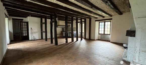 Casa de 2 dormitorios en Descartes, France No. 160757 2