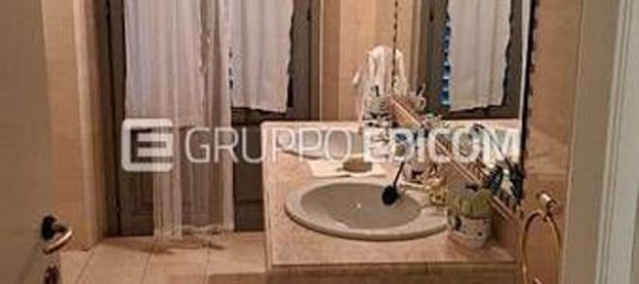 Apartamento de 12 divisões em Novara, Italy N.º 49398 16