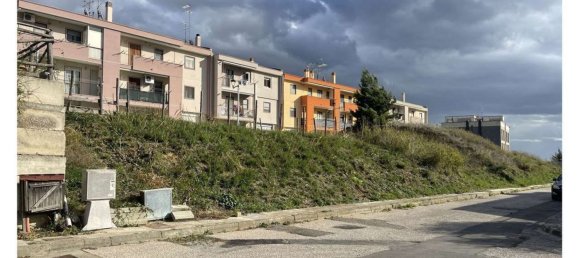 300m² Land in Montescaglioso, Italy No. 173735 3