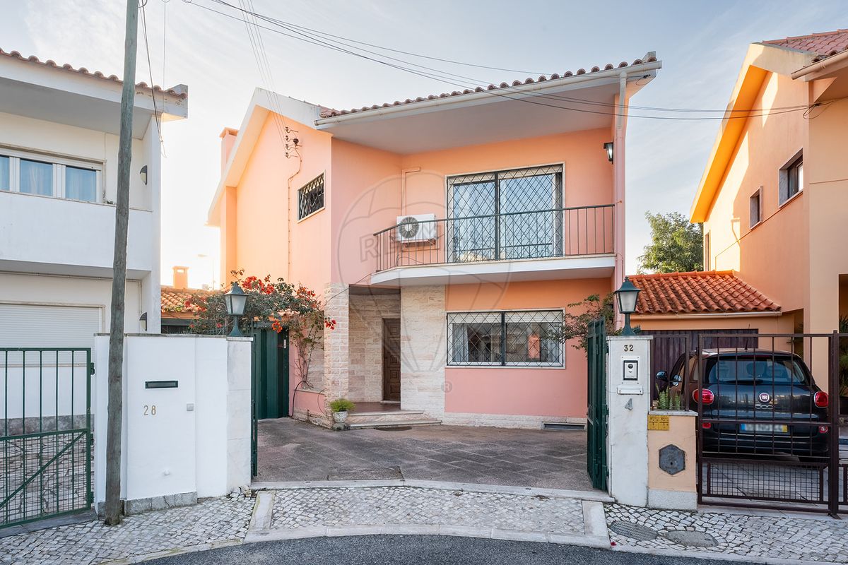 6 bedrooms House in Cascais, Portugal No. 52703