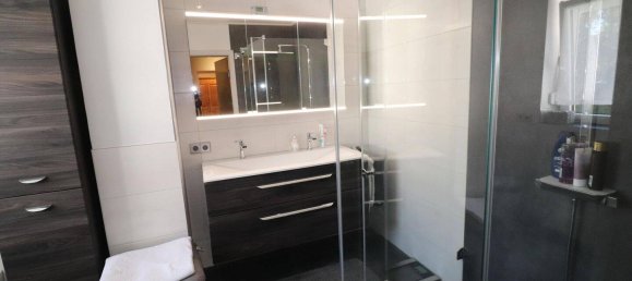 Кафе / ресторан с 23 комнатами в Хоф, Германия № 352764 3