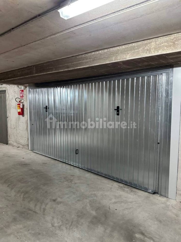 24m² Garage in Passignano sul Trasimeno, Italy No. 251554