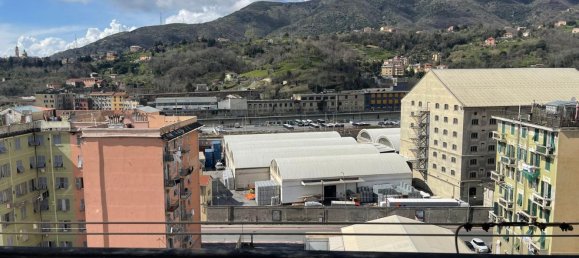 4-salle Appartement à Genoa, Italy No. 77894 31