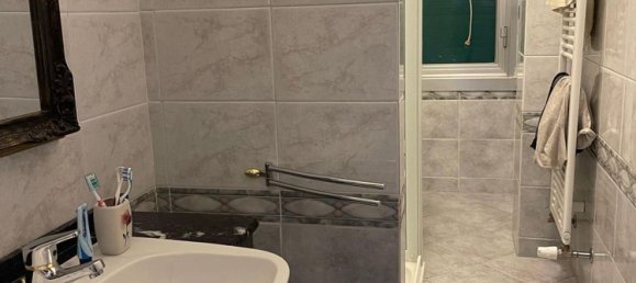 4-salle Appartement à Genoa, Italy No. 77894 14