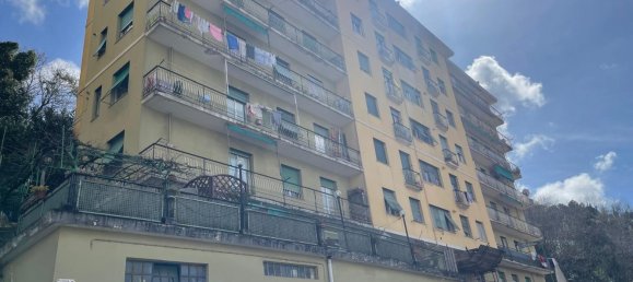 4-salle Appartement à Genoa, Italy No. 77894 11