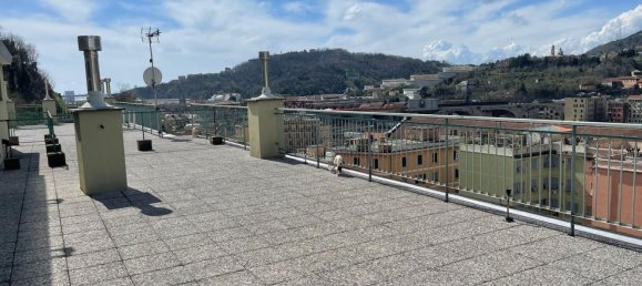 4-salle Appartement à Genoa, Italy No. 77894 17