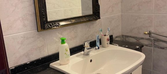 4-salle Appartement à Genoa, Italy No. 77894 15