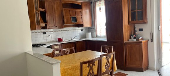 4-salle Appartement à Genoa, Italy No. 77894 22