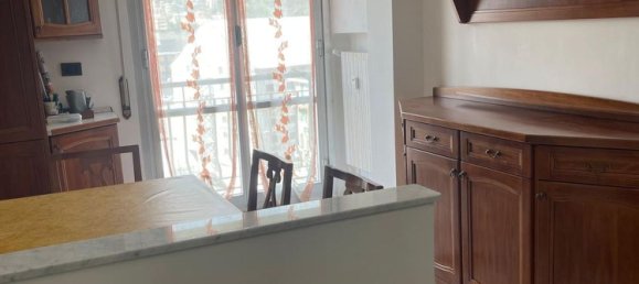 4-salle Appartement à Genoa, Italy No. 77894 26