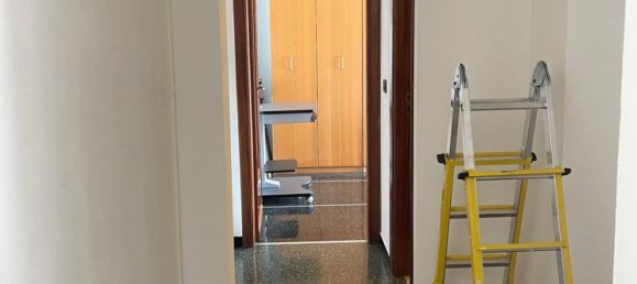 4-salle Appartement à Genoa, Italy No. 77894 16