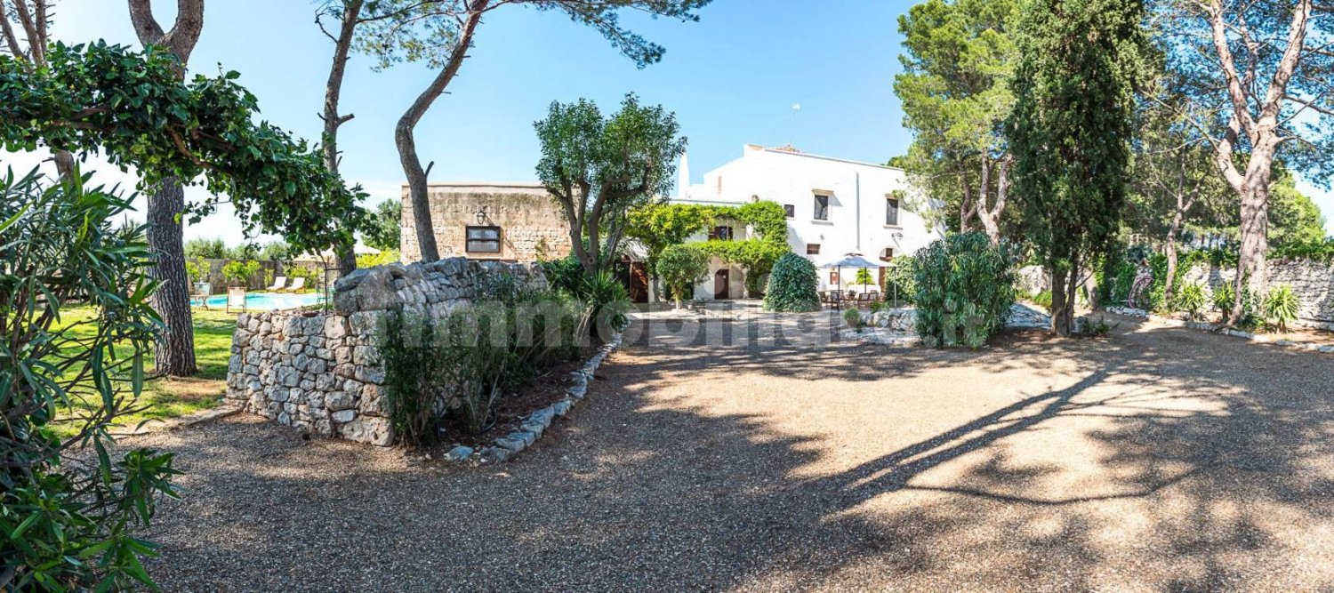 4 bedrooms House in Conversano, Italy No. 283173