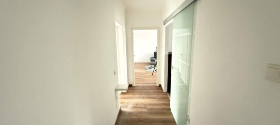 Квартира с 3 комнатами в Цельтвег, Австрия № 129737 5