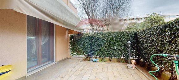 5 rooms Apartment in Viareggio, Italy No. 40099 3