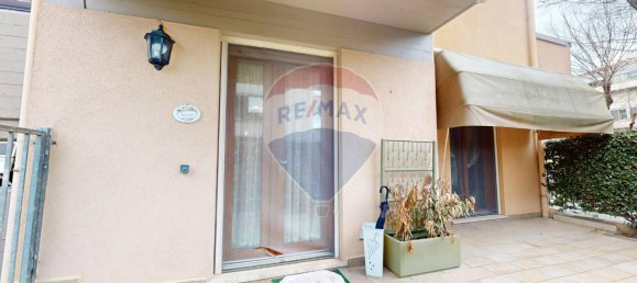 5 rooms Apartment in Viareggio, Italy No. 40099 4