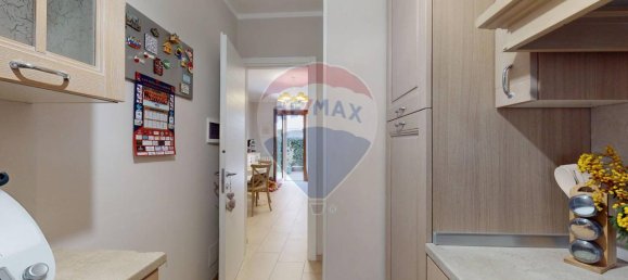 5 rooms Apartment in Viareggio, Italy No. 40099 11