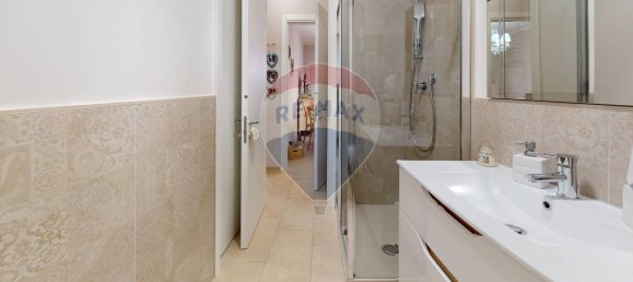 5 rooms Apartment in Viareggio, Italy No. 40099 16