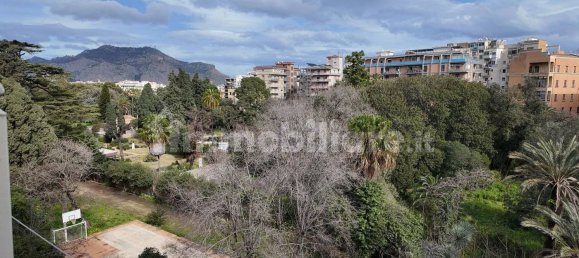 2 bedrooms Apartment in Palermo, Italy No. 274219 2