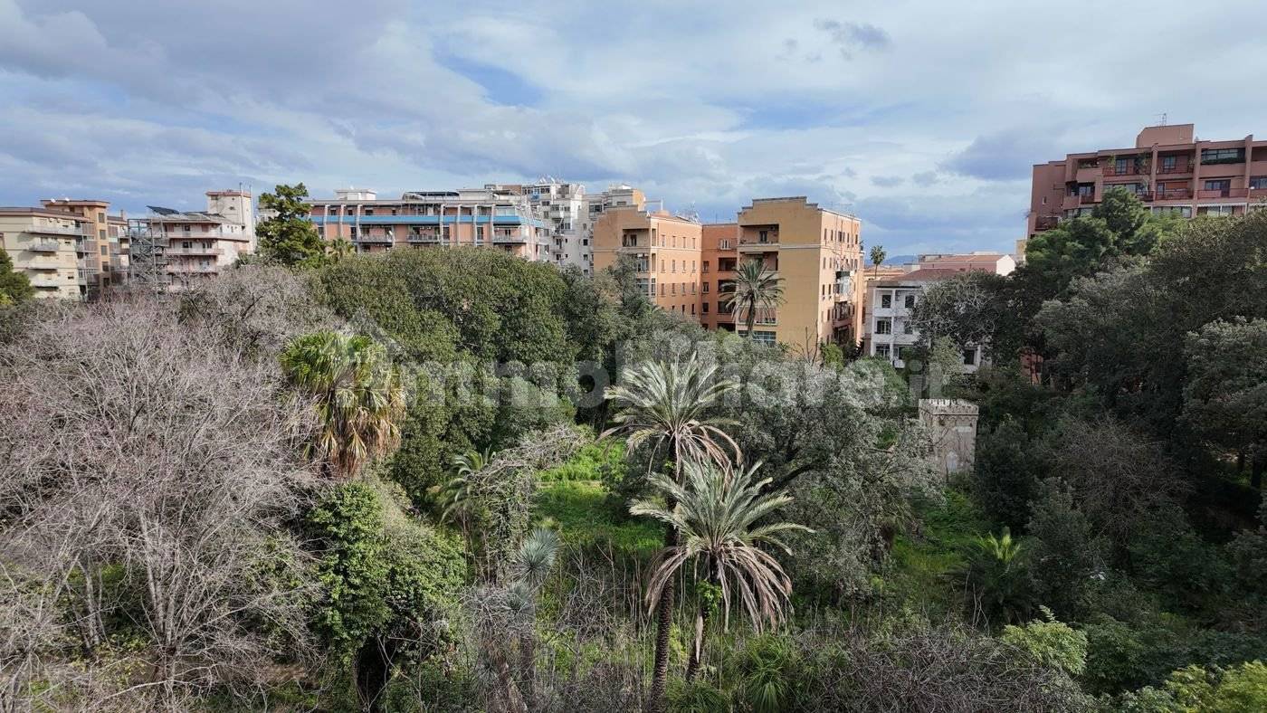 2 bedrooms Apartment in Palermo, Italy No. 274219