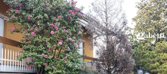 5-Zimmer Villa in Osnago, Italy, Nr. 8466 5