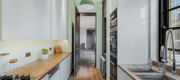 2 bedrooms Apartment in London, United Kingdom No. 13200 5