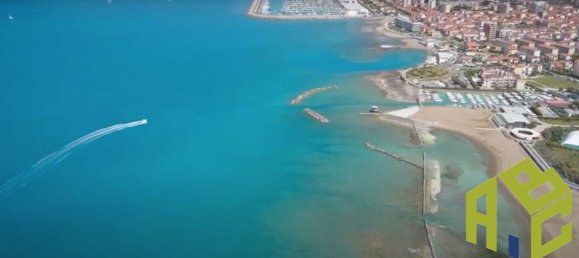 5 rooms Villa in Rosignano Marittimo, Italy No. 48439 8