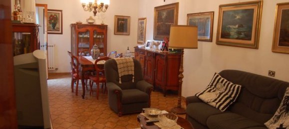 5 rooms Villa in Rosignano Marittimo, Italy No. 48439 4