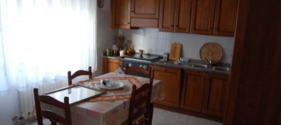 5 rooms Villa in Rosignano Marittimo, Italy No. 48439 3