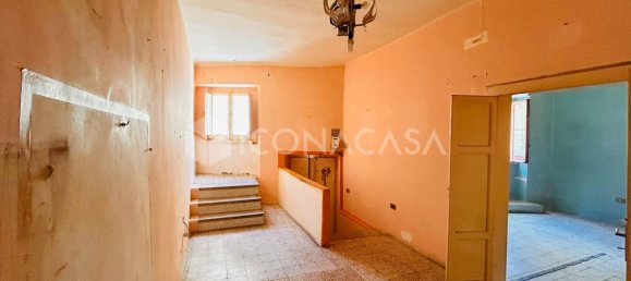 2 rooms Commercial property in Bitetto, Italy No. 315855 2