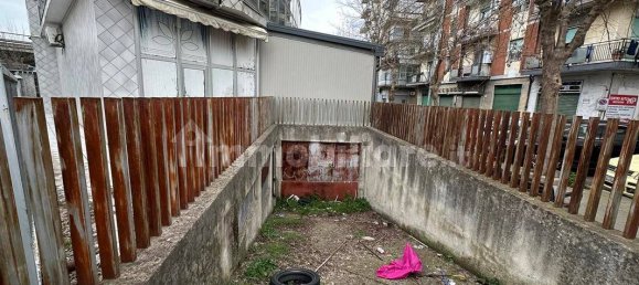 Коммерческая недвижимость 125м² в Козенца, Италия № 339935 3