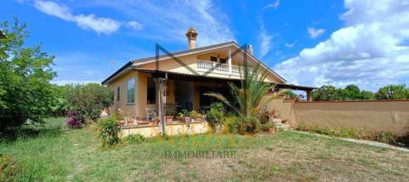 2 غرف نوم فيلا في Aprilia, Italy رقم 343777 6