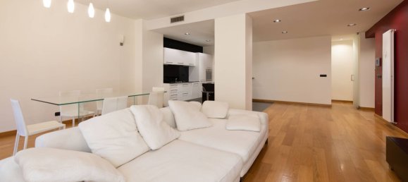 Apartamento de 3 dormitorios en Turin, Italy No. 53559 13