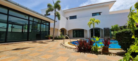 6 bedrooms Cafe / restaurant in Pattaya, Thailand No. 1247 15