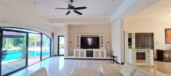 6 bedrooms Cafe / restaurant in Pattaya, Thailand No. 1247 5