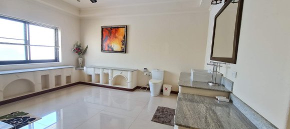 6 bedrooms Cafe / restaurant in Pattaya, Thailand No. 1247 26