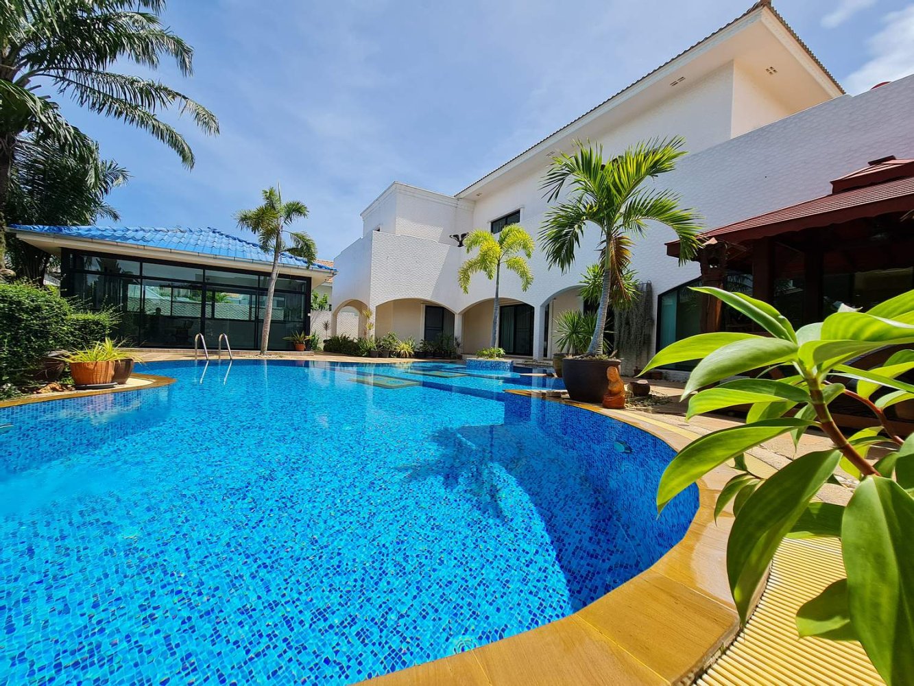 6 bedrooms Cafe / restaurant in Pattaya, Thailand No. 1247