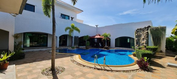 6 bedrooms Cafe / restaurant in Pattaya, Thailand No. 1247 16