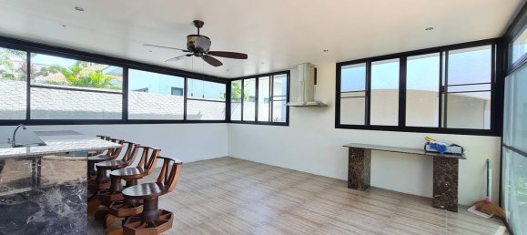 6 bedrooms Cafe / restaurant in Pattaya, Thailand No. 1247 17