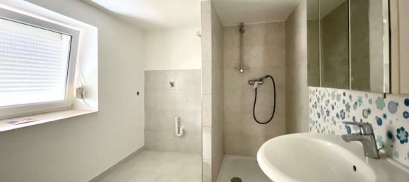 3 bedrooms Townhouse in Straubing-Bogen, Germany No. 261395 12