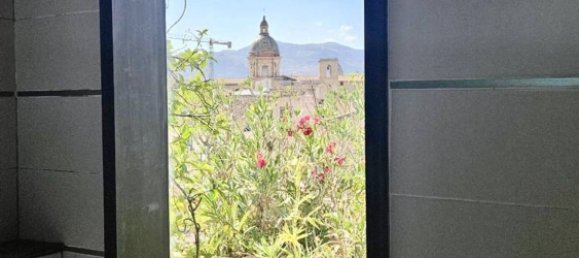 5-Zimmer Wohnung in Palermo, Italy, Nr. 303090 10