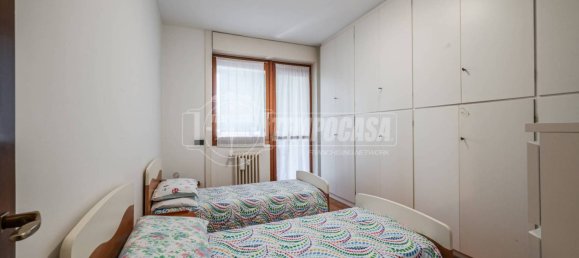 2 bedrooms Apartment in Milan, Italy No. 259643 27