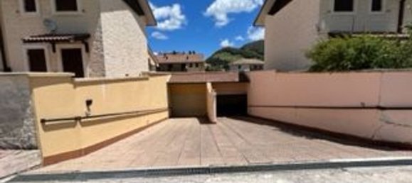 Дом с 3 комнатами в Рокка ди Медзо, Италия № 213943 4