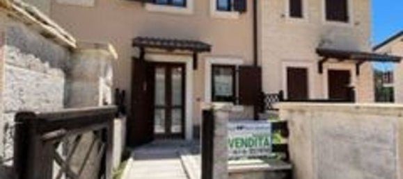 Дом с 3 комнатами в Рокка ди Медзо, Италия № 213943 5