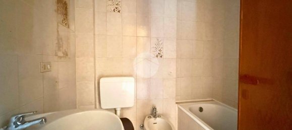 2 Schlafzimmer Wohnung in Vercelli, Italy, Nr. 343200 3