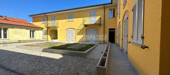 4-salle Appartement à Ossona, Italy No. 104161 3