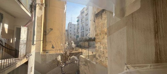 2-Zimmer Gewerbliche Immobilie in Bari, Italy, Nr. 23995 18